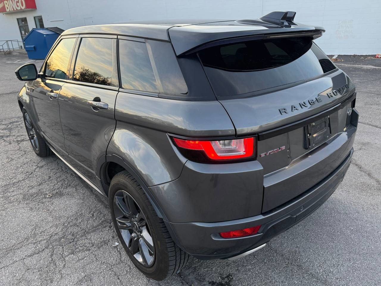 Used 2018 Land Rover Range Rover Evoque Landmark Edition AWD/4WD image 8