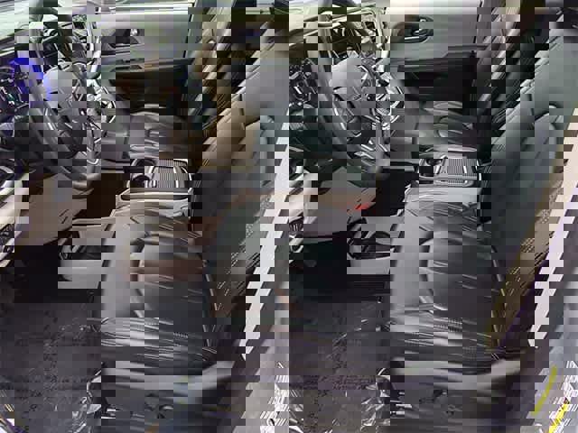 Used 2023 Chrysler Pacifica Touring-L image 16