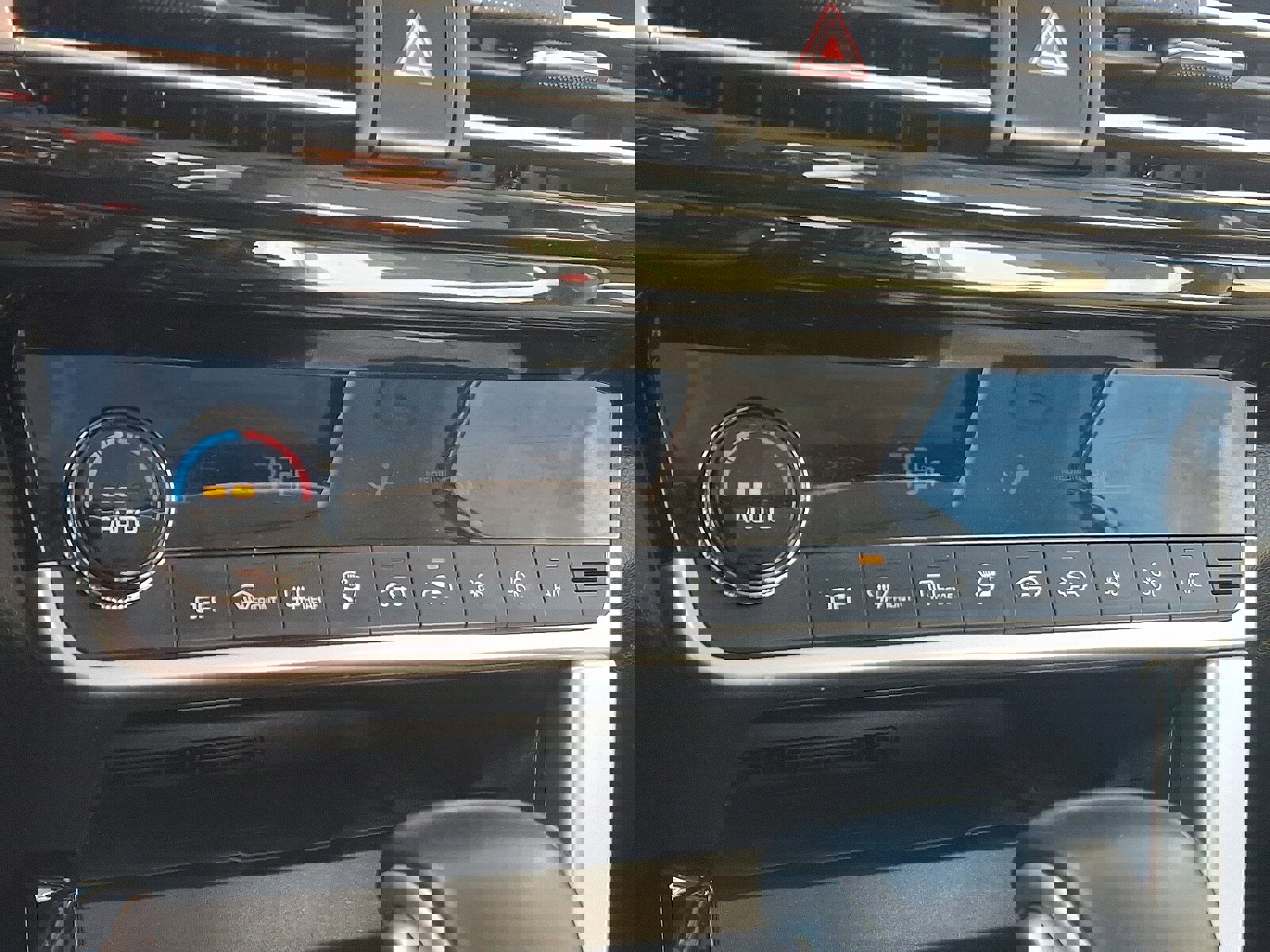 Used 2021 Kia Seltos EX image 15