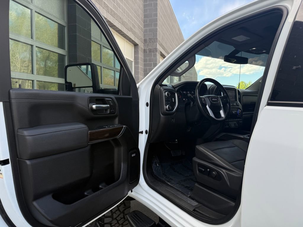 Used 2023 GMC Sierra 3500 SLT w/ SLT Premium Package AWD/4WD image 35