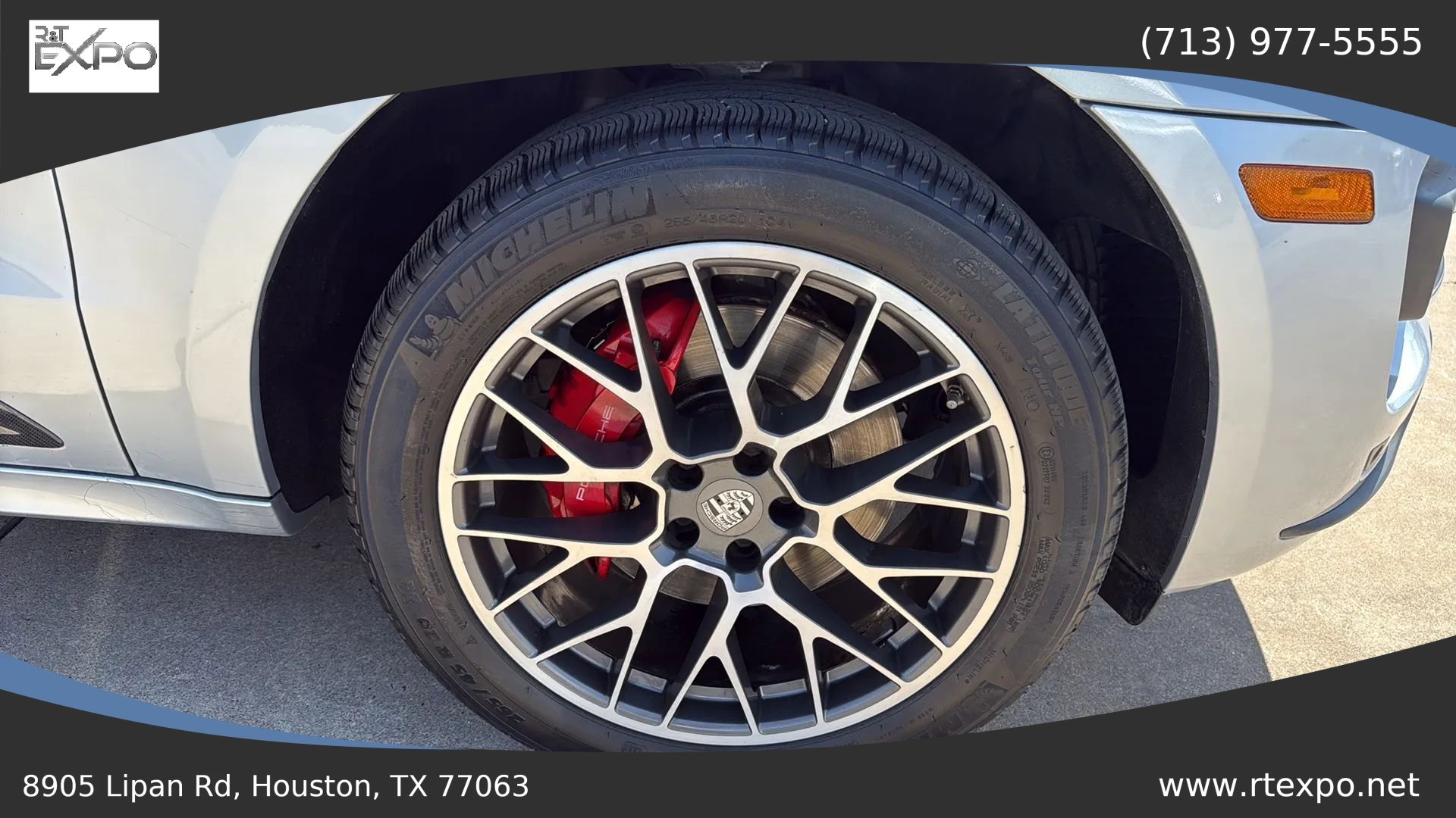 Used 2015 Porsche Macan Turbo AWD/4WD image 12