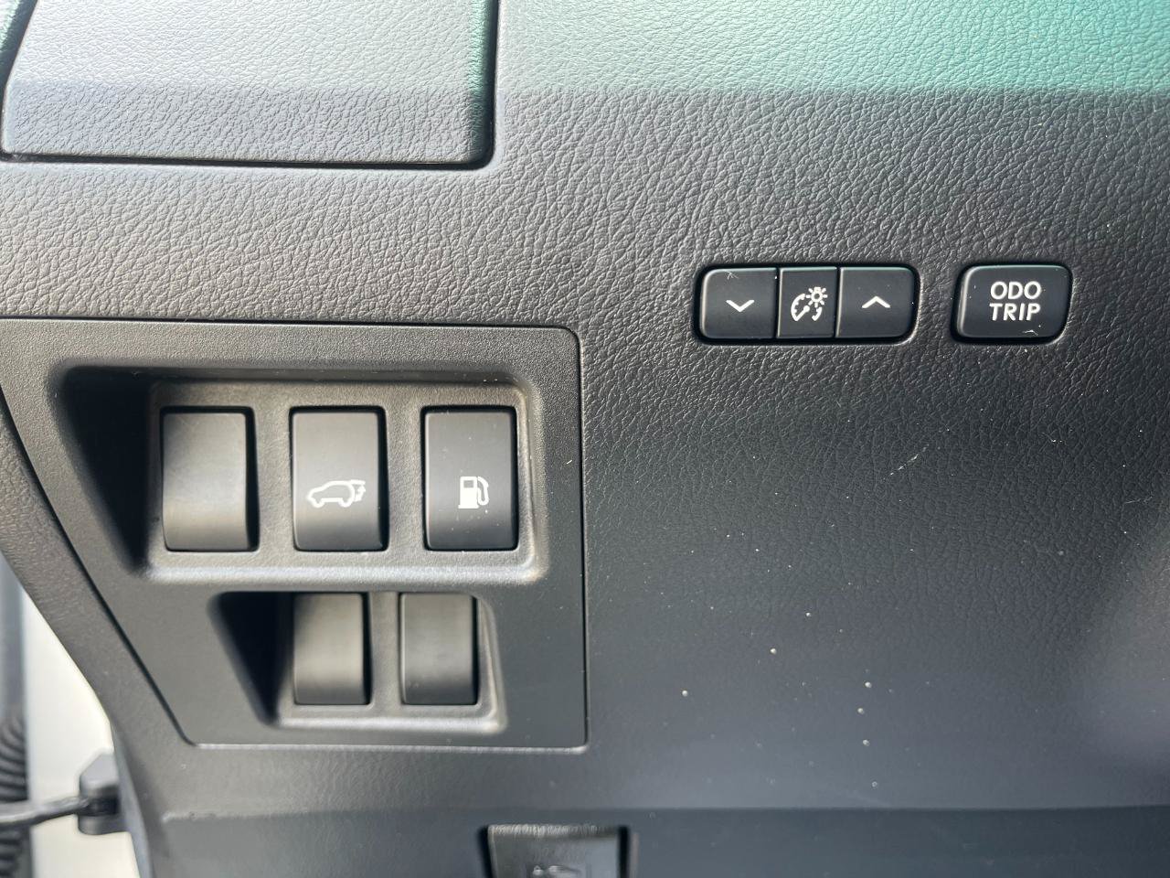 Used 2010 Lexus RX 450h AWD w/ Premium Pkg image 28