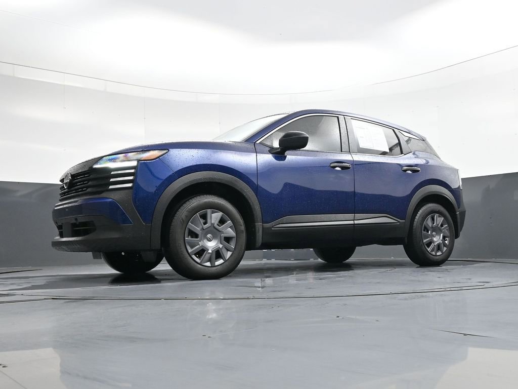 Used 2025 Nissan Kicks S image 38