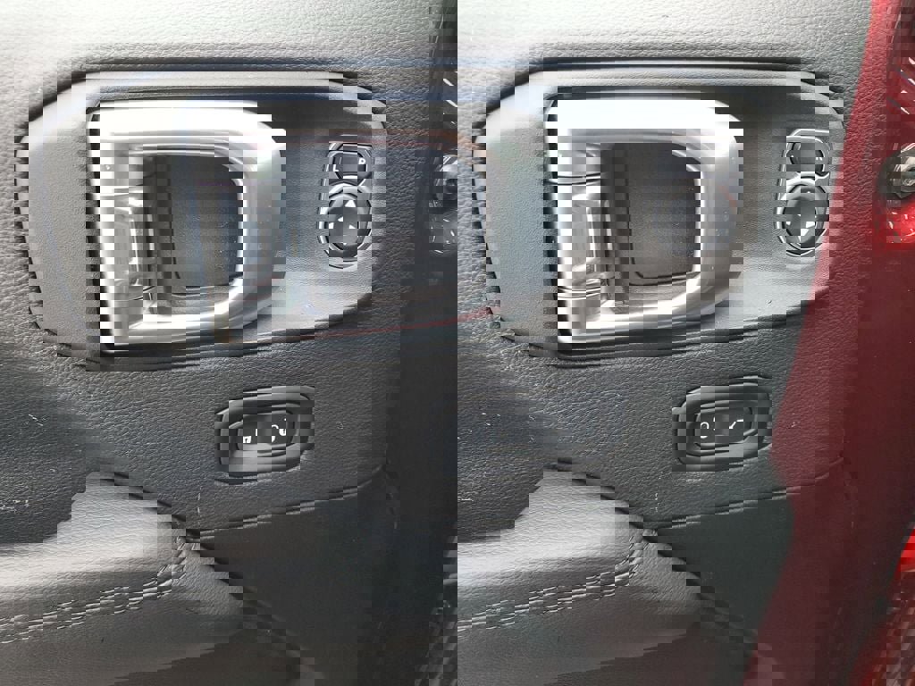 Used 2022 Jeep Wrangler Unlimited Sahara image 9