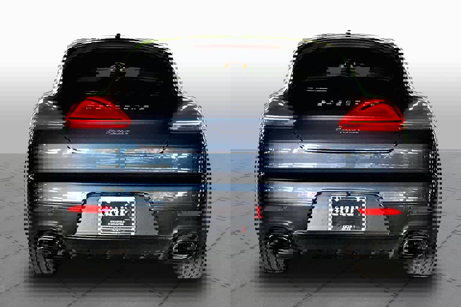 Used 2014 Porsche Panamera image 4