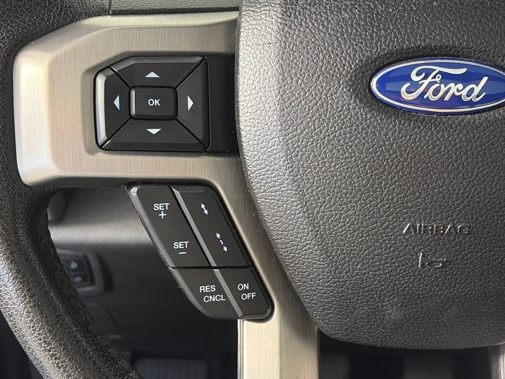 Used 2015 Ford F150 Platinum w/ Equipment Group 701A Luxury AWD/4WD image 17