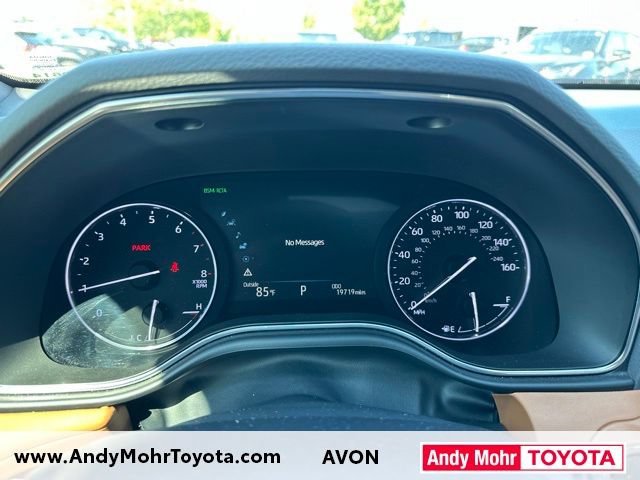 Used 2019 Toyota Avalon Limited FWD image 12