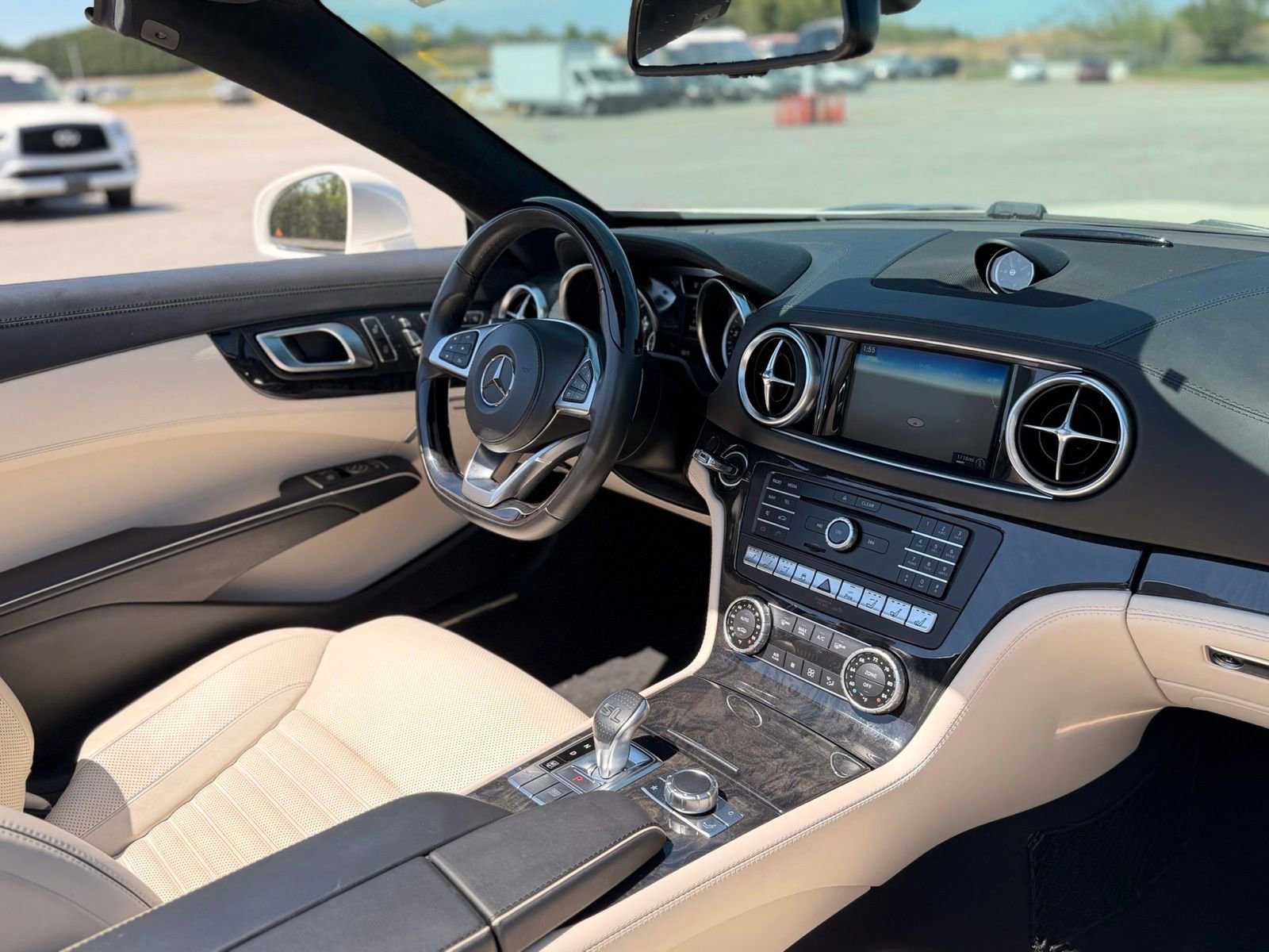 Used 2017 Mercedes-Benz SL 450 image 37