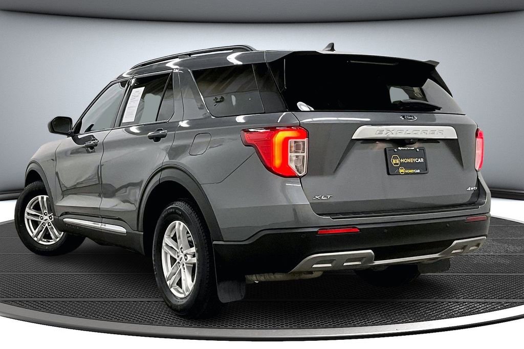 Used 2023 Ford Explorer XLT w/ Equipment Group 202A image 4