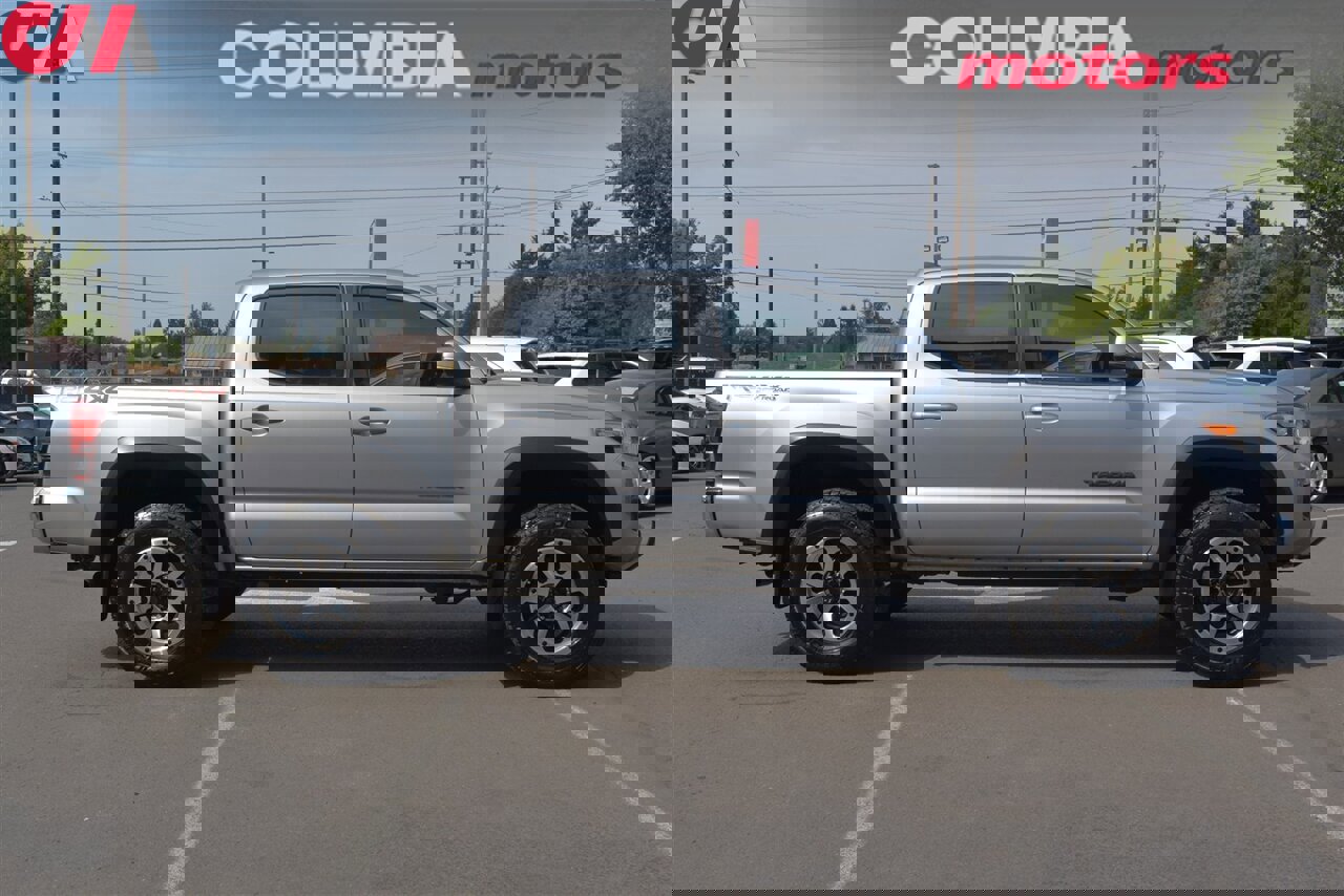 Used 2018 Toyota Tacoma TRD Off-Road image 6