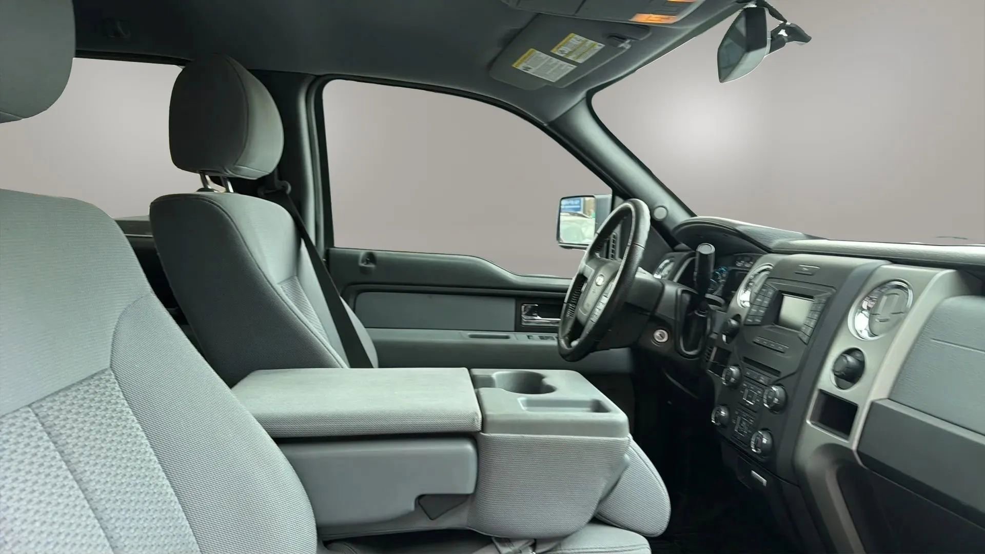 Used 2013 Ford F150 XLT w/ Mid Equipment Group image 24