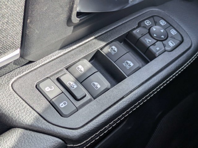 New 2026 RAM 3500 Big Horn AWD/4WD image 27