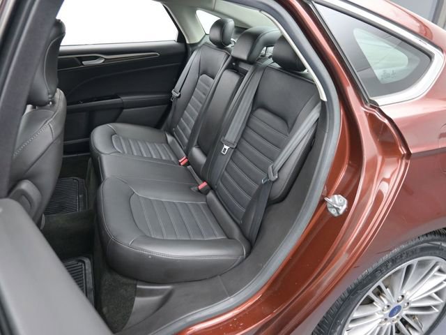 Used 2015 Ford Fusion SE w/ Equipment Group 202A image 25