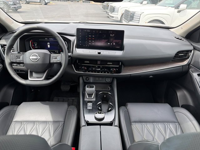 Used 2026 Nissan Rogue Platinum w/ Platinum Premium Package AWD/4WD image 29