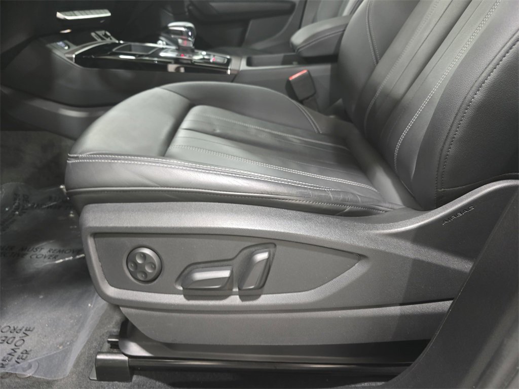 Used 2023 Audi Q5 2.0T Premium w/ Convenience Package image 27