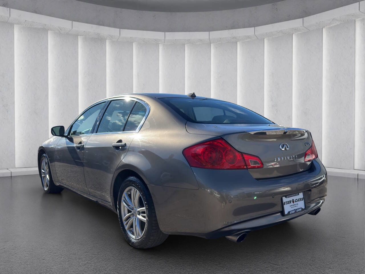 Used 2012 INFINITI G37 x Sedan w/ Premium Pkg image 3