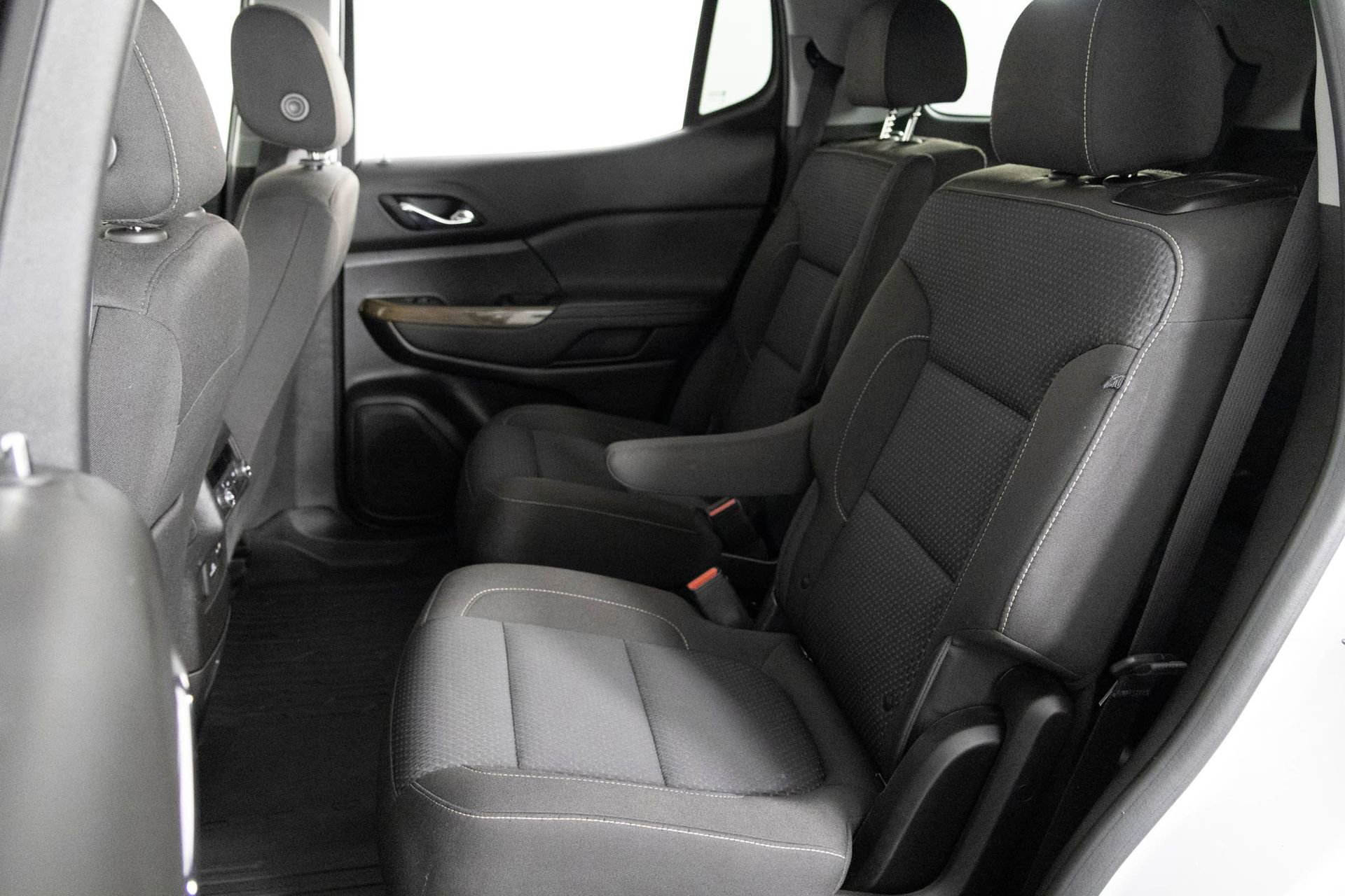 Certified 2023 GMC Acadia SLE w/ Driver Convenience Package image 35