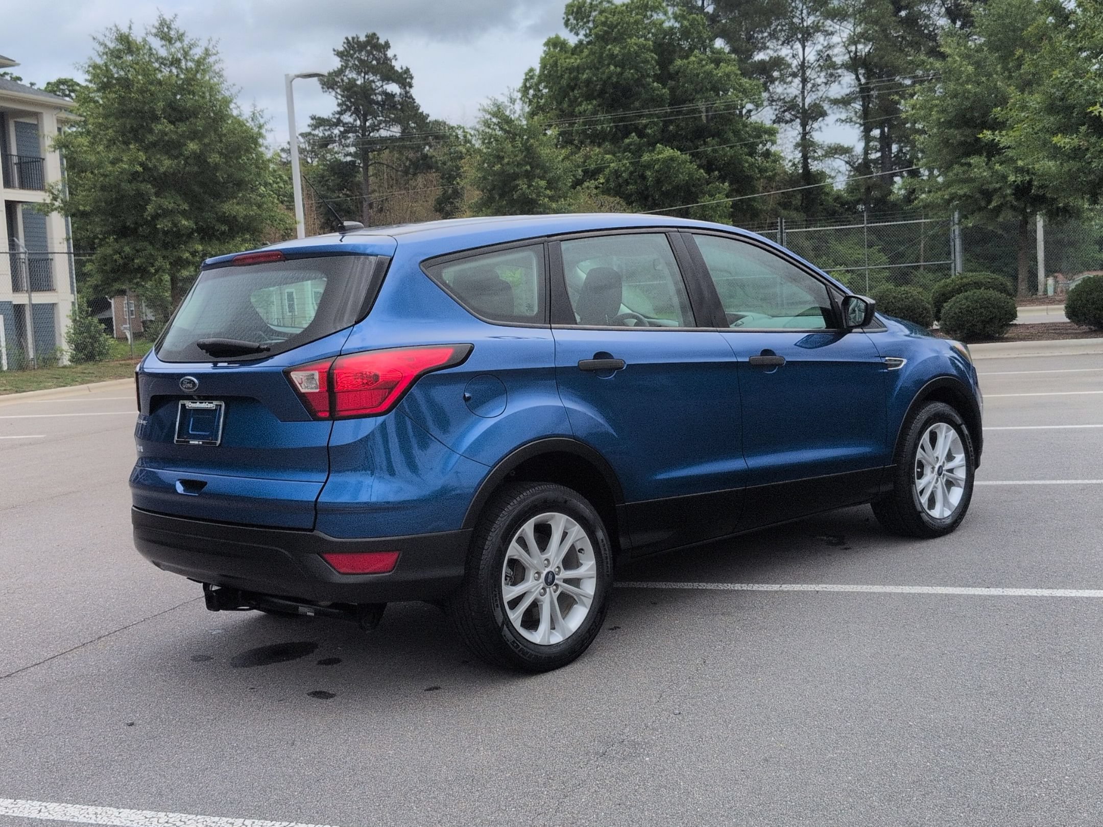 Certified 2019 Ford Escape S FWD image 4