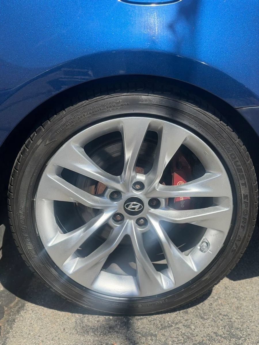 Used 2015 Hyundai Genesis 3.8 RWD image 18