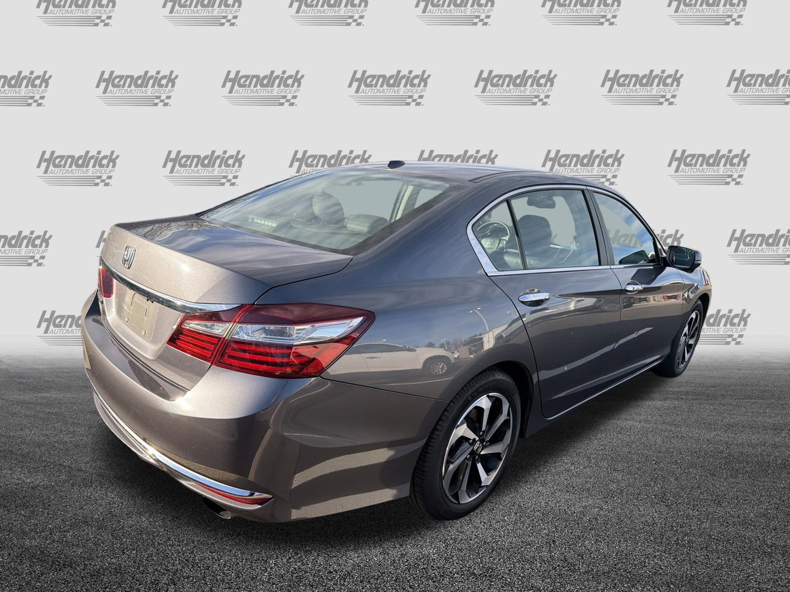 Used 2016 Honda Accord EX-L image 10