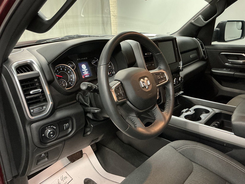 Used 2024 RAM 1500 Big Horn AWD/4WD image 10