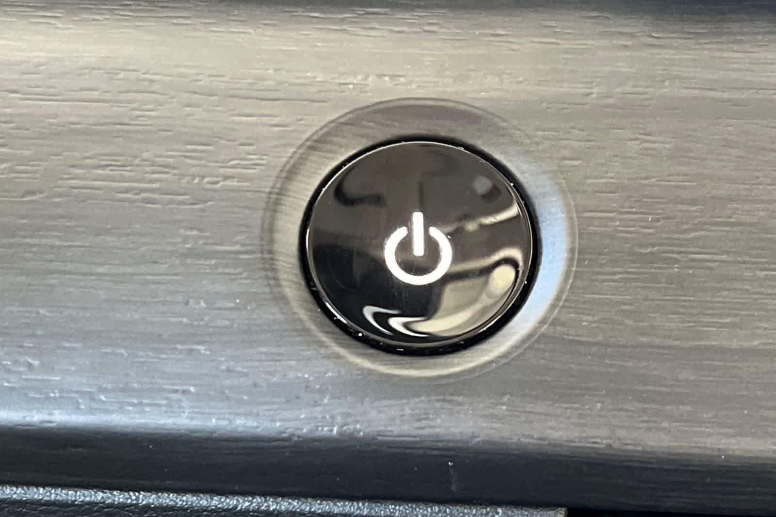 Used 2024 Nissan Ariya AWD image 25