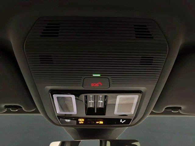 Used 2024 Audi Q4 e-tron Premium w/ Convenience Package image 61