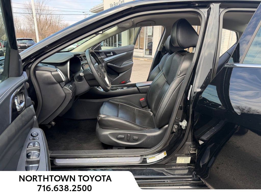 Used 2019 Nissan Maxima 3.5 SV w/ Floor Mat Group FWD image 12