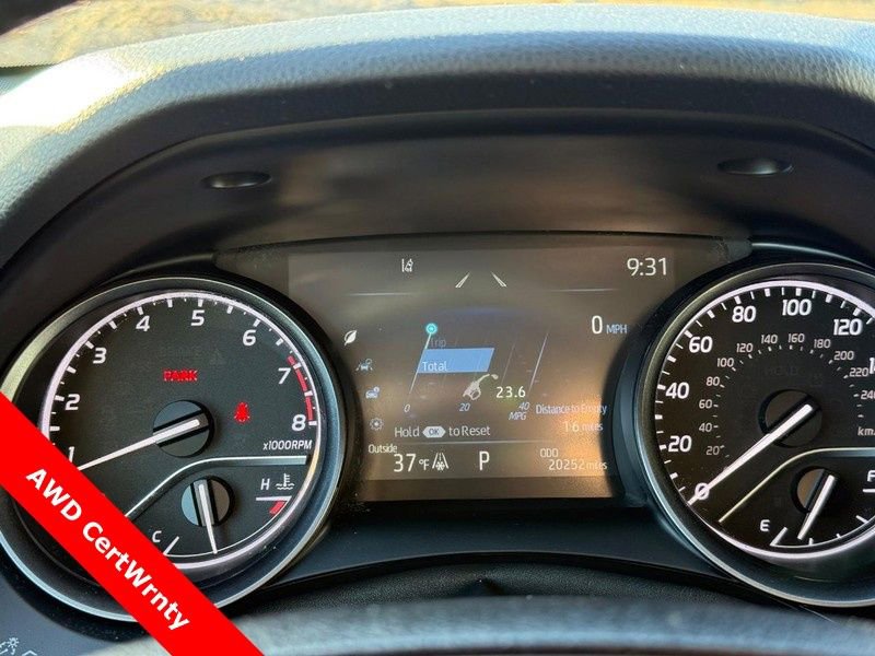 Used 2024 Toyota Camry SE image 22