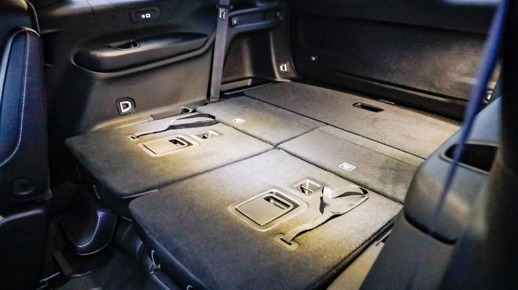 New 2025 Jeep Grand Cherokee L Altitude image 21