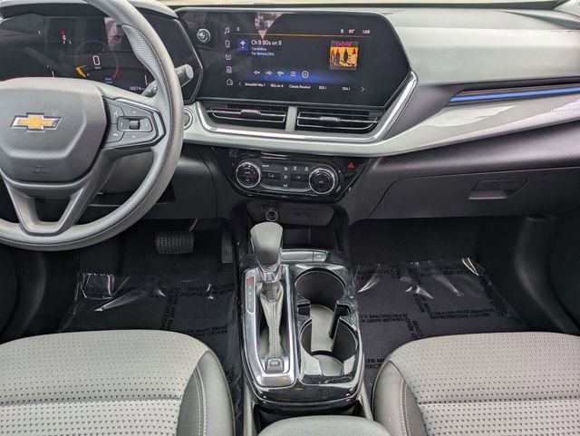 Used 2025 Chevrolet Trax LT image 25