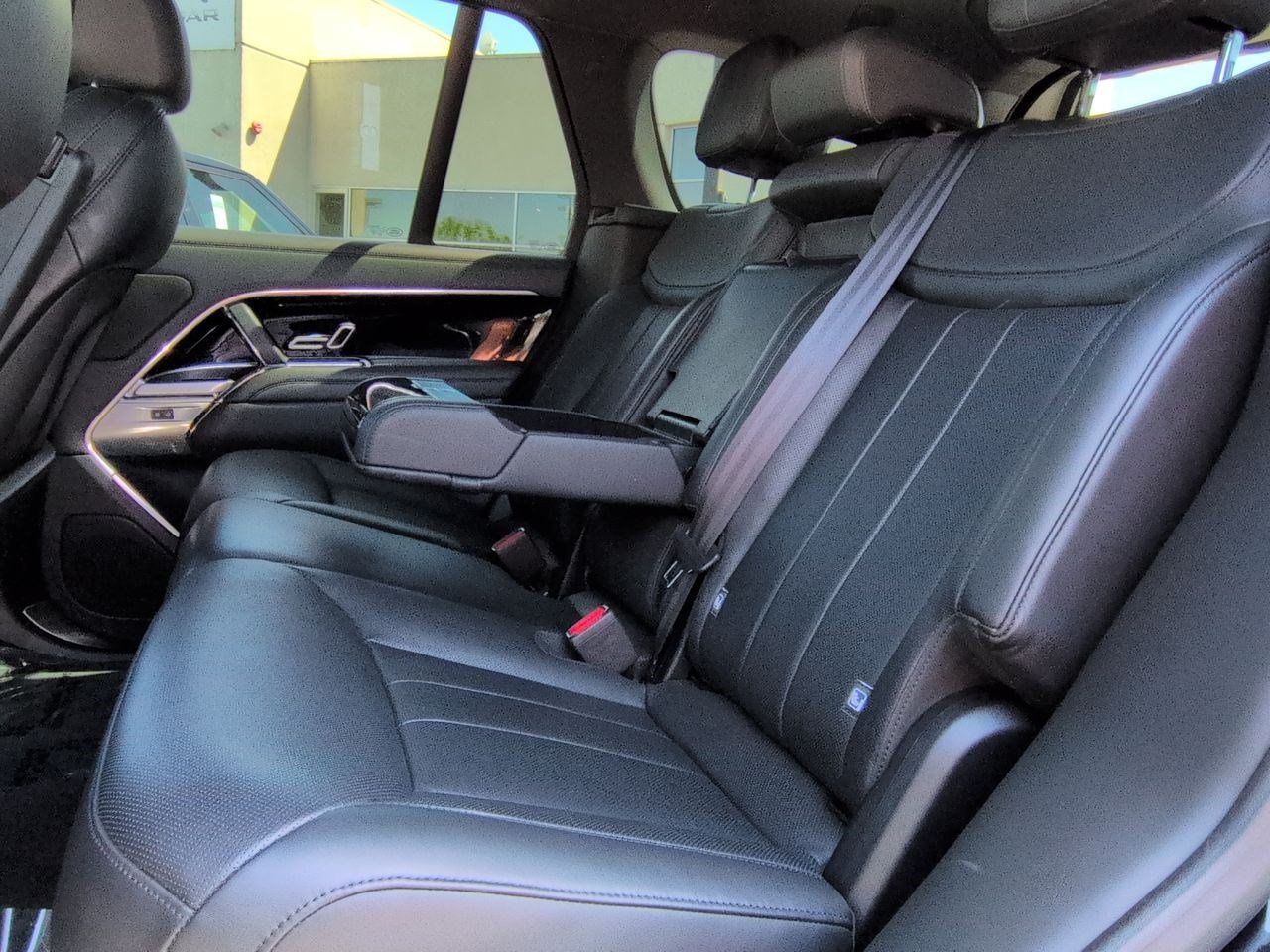 Certified 2023 Land Rover Range Rover SE AWD/4WD image 23