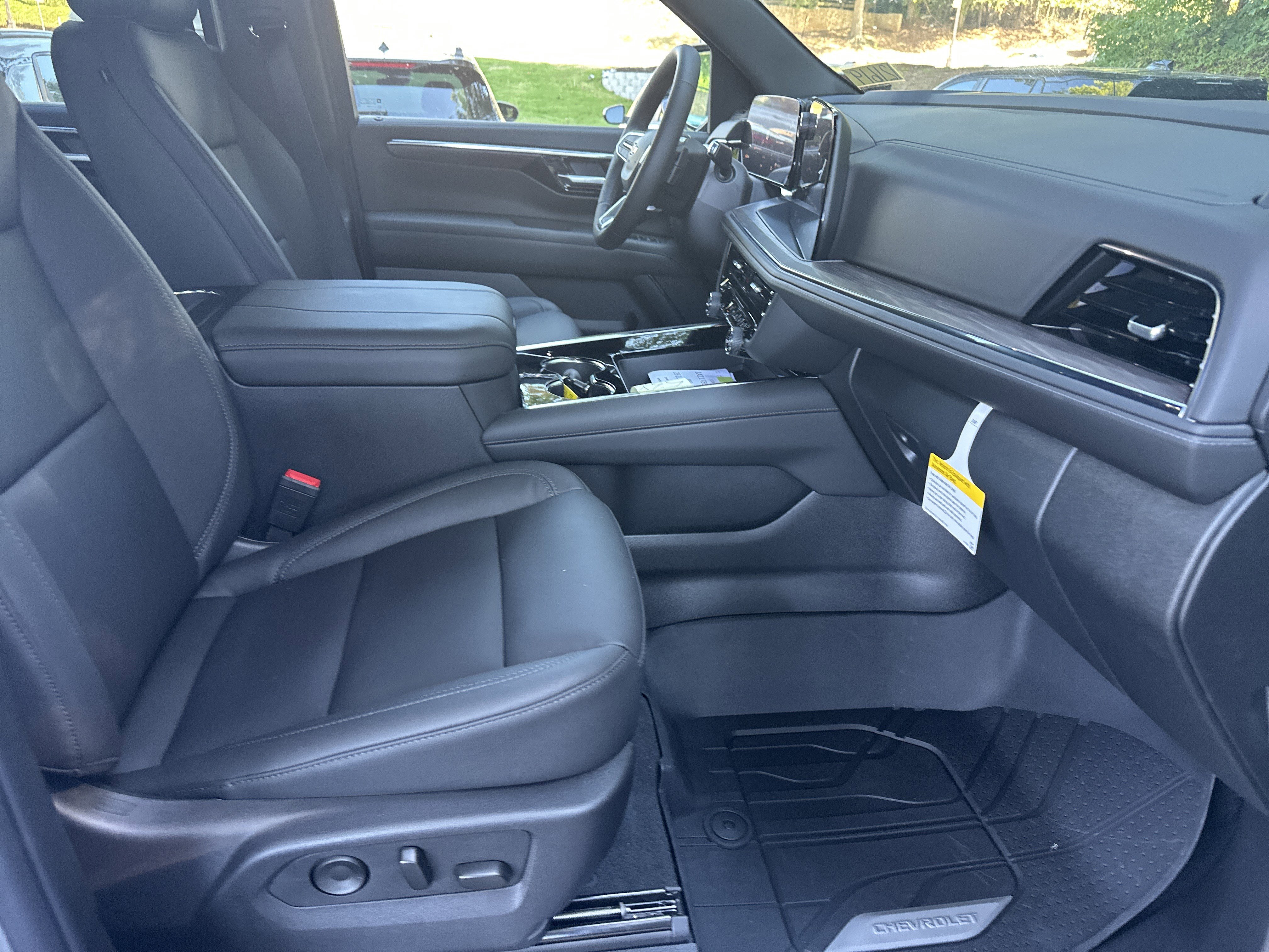 New 2026 Chevrolet Tahoe LT w/ Comfort Package image 13