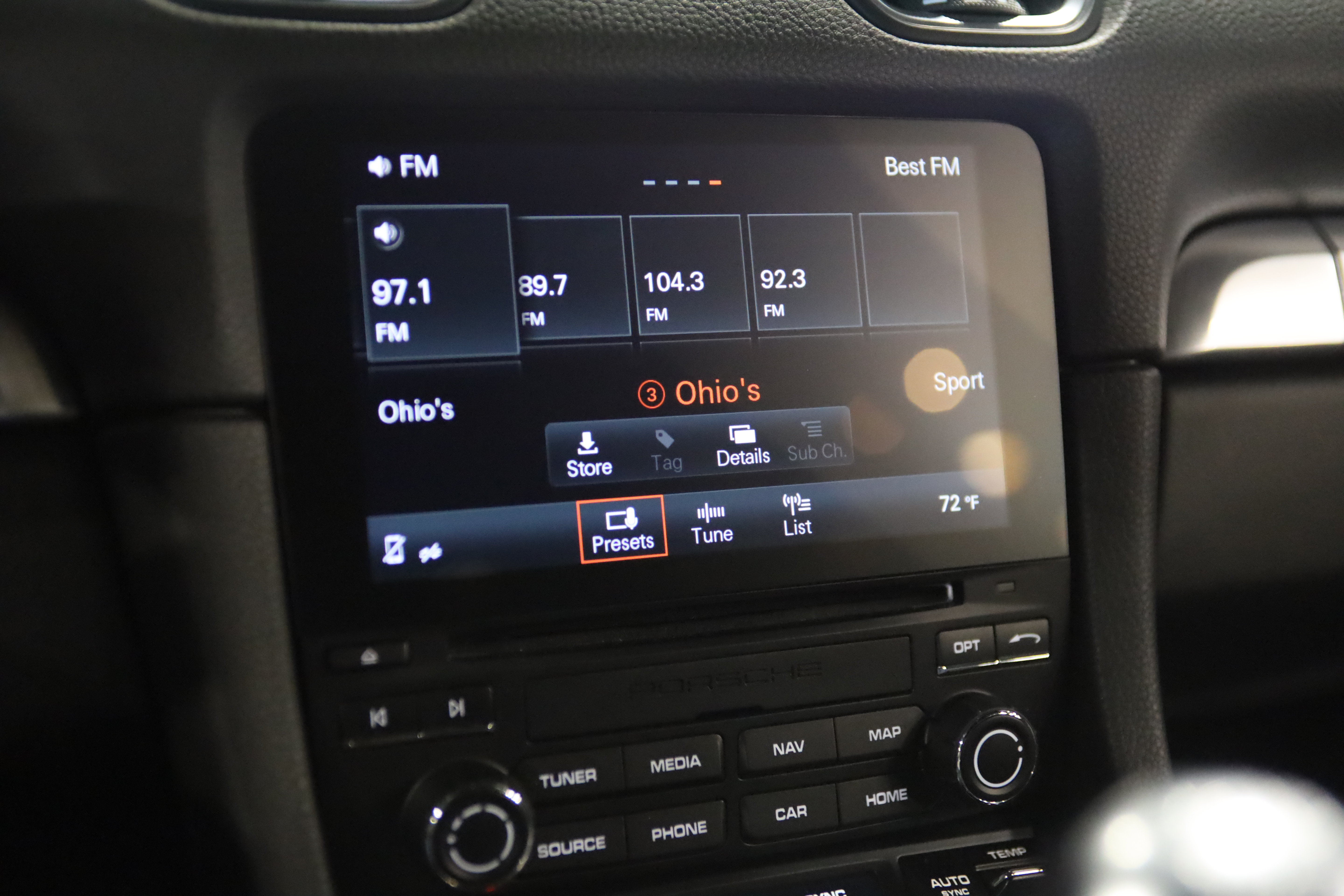 Used 2018 Porsche 718 Cayman RWD image 30