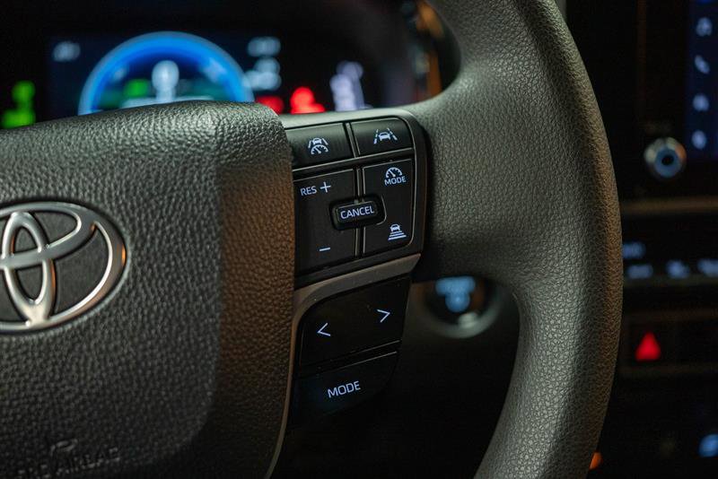 Used 2025 Toyota Camry LE image 25