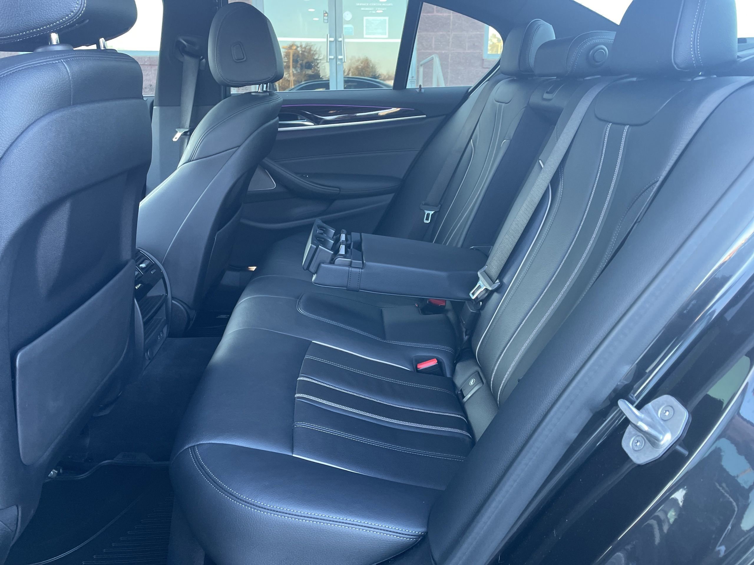 Used 2021 BMW 540i xDrive w/ Premium Package image 18