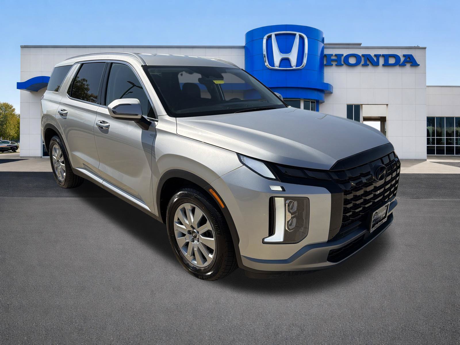 Used 2024 Hyundai Palisade SEL FWD image 7