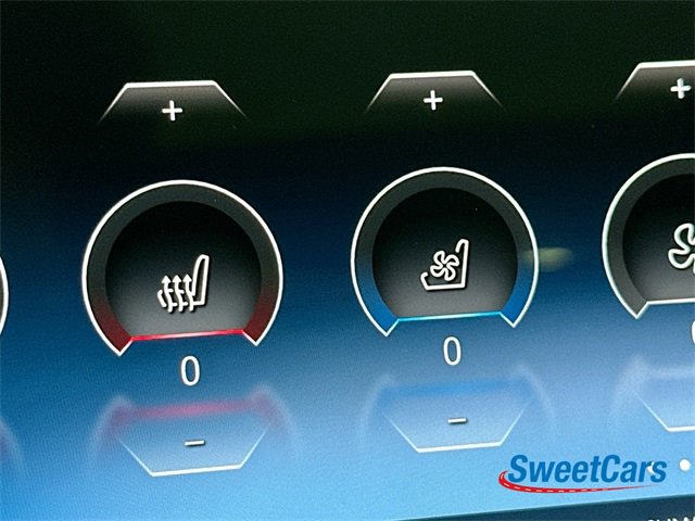 Used 2023 BMW X7 M60i w/ Executive Package image 35