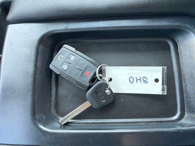 Used 2016 Chevrolet Silverado 1500 LT w/ All Star Edition AWD/4WD image 31