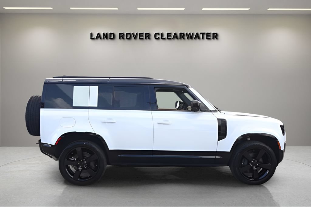 New 2026 Land Rover Defender 110 X-Dynamic SE AWD/4WD image 6