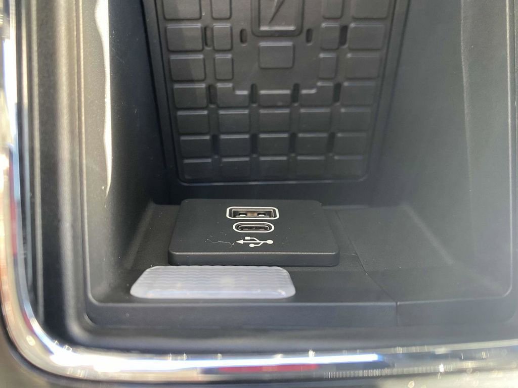 New 2025 Lincoln Aviator Reserve w/ Luxury Package image 27