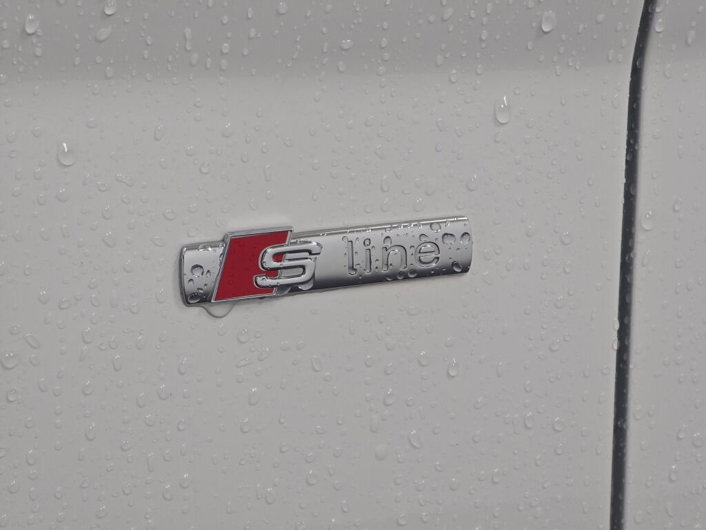 Certified 2025 Audi Q5 2.0T Premium w/ Convenience Plus Package image 35