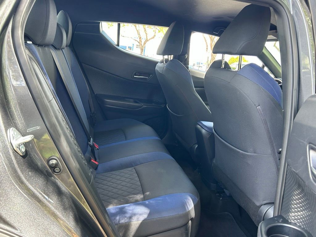 Used 2021 Toyota C-HR XLE image 33