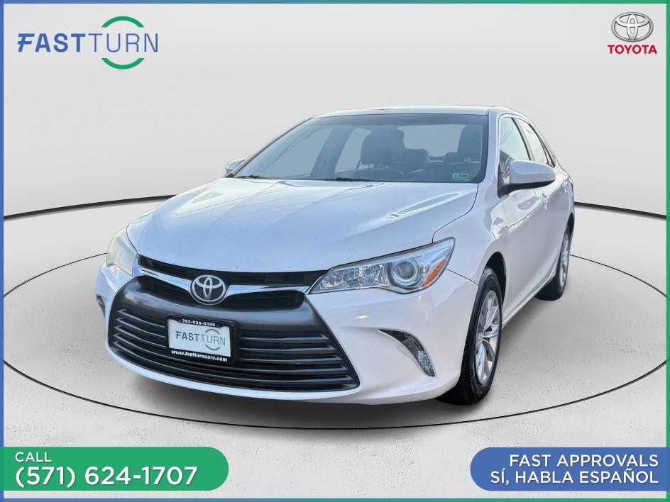 Used 2015 Toyota Camry LE FWD image 2