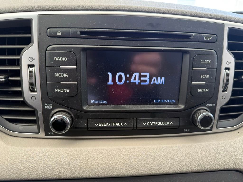 Used 2019 Kia Sportage LX image 17