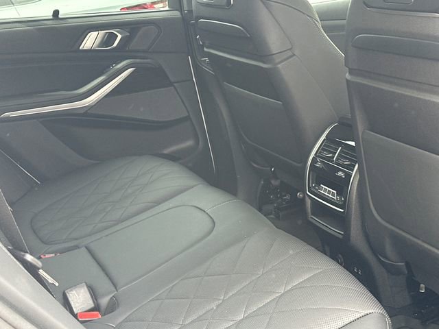 Used 2025 BMW X5 xDrive50e w/ Executive Package AWD/4WD image 32