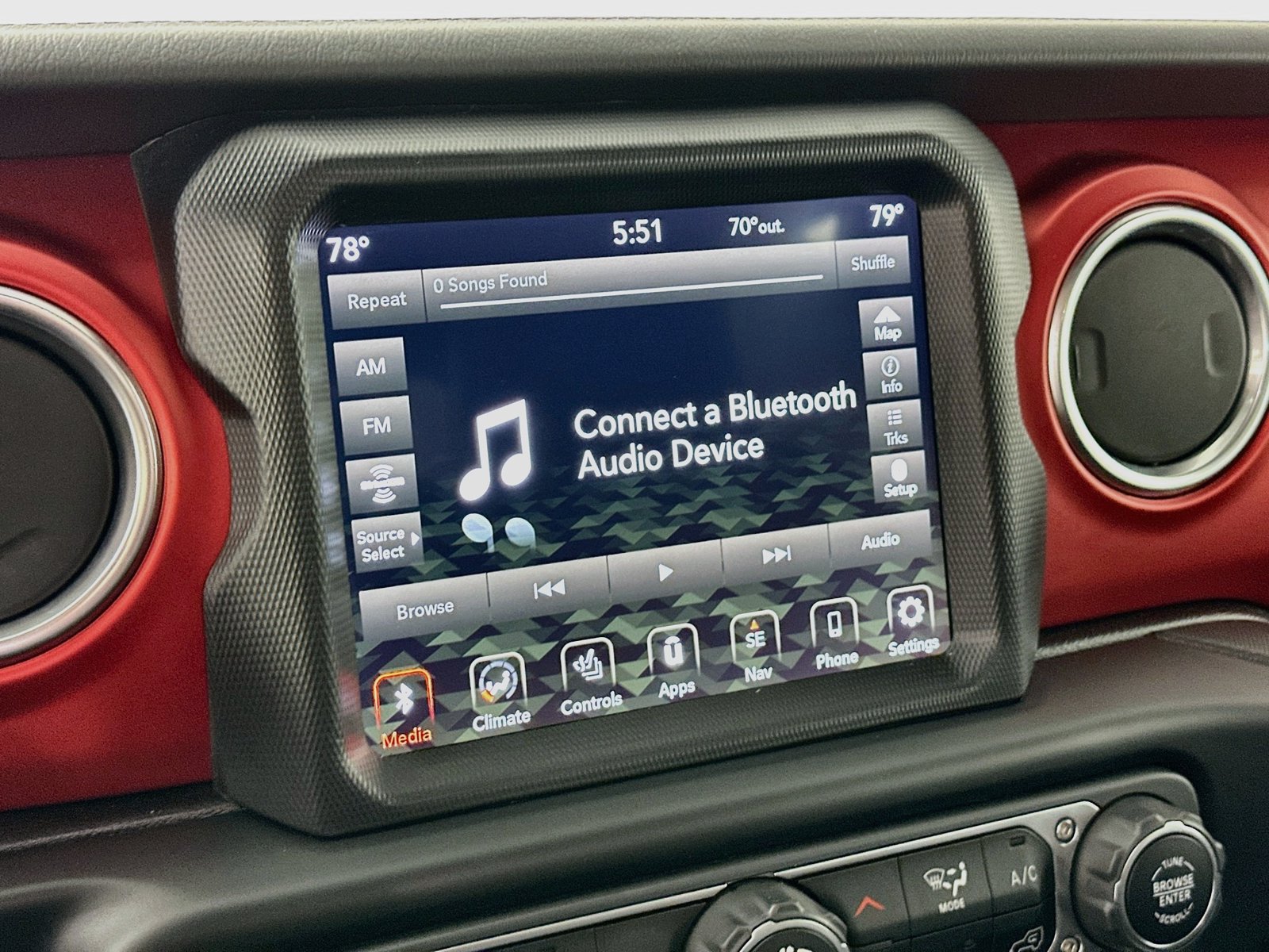 Used 2020 Jeep Gladiator Rubicon AWD/4WD image 24