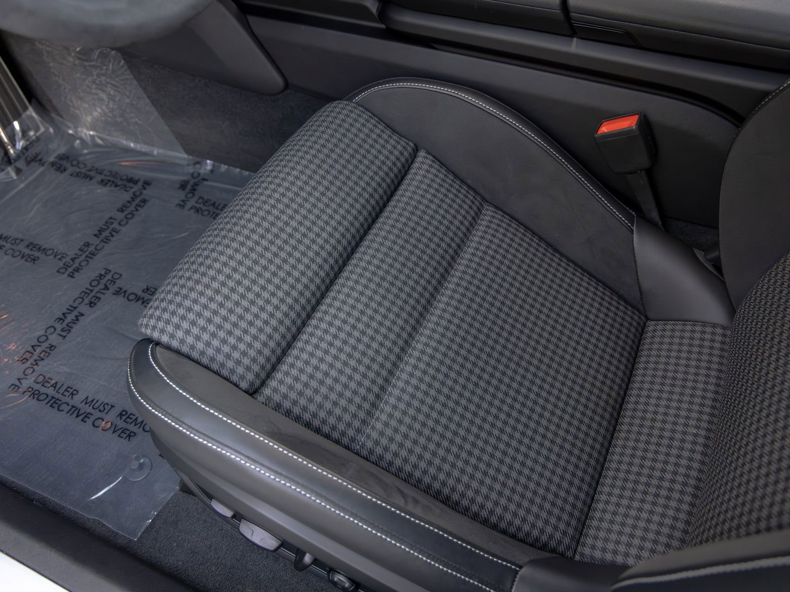 Certified 2025 Porsche Taycan 4S image 25