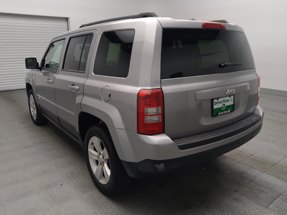 Used 2016 Jeep Patriot Latitude FWD image 5