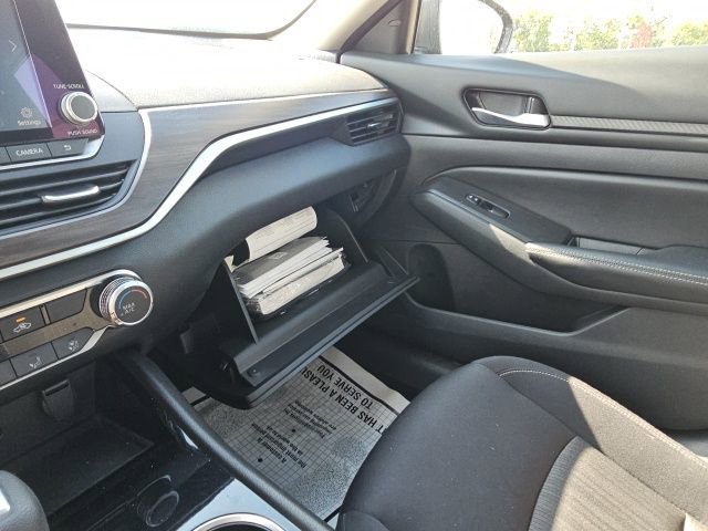 Used 2024 Nissan Altima 2.5 SV image 52